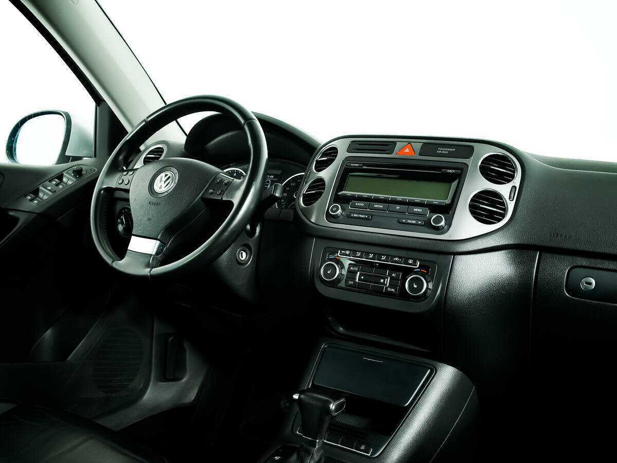 Volkswagen Tiguan, 2010 Фото №7