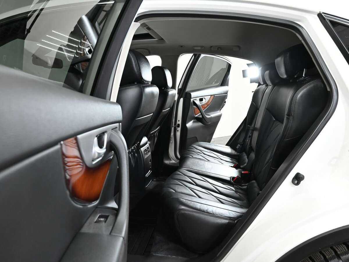 Infiniti FX30d, 2012 Фото №6
