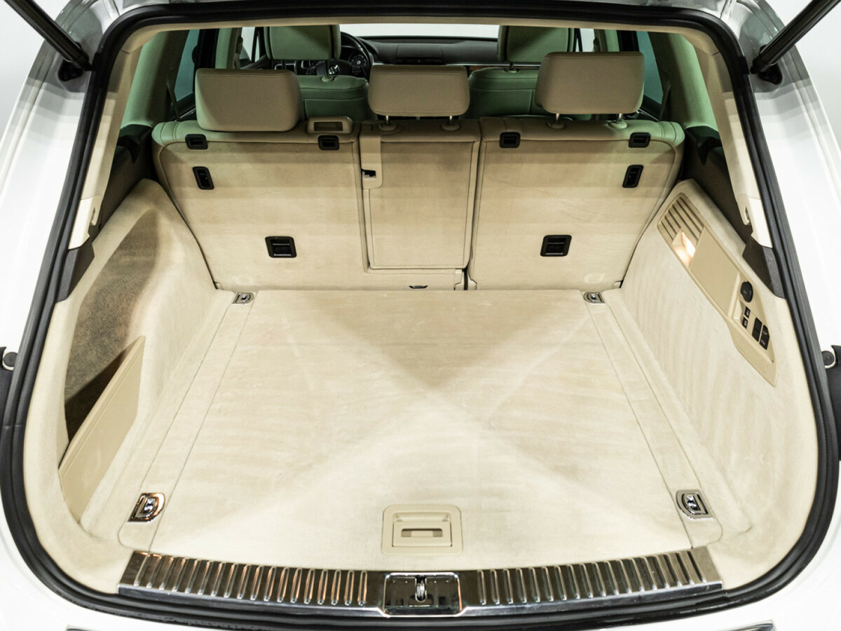 Volkswagen Touareg II, 2013 Фото №21