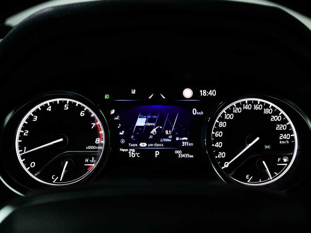 Toyota Camry, 2021 Фото №13