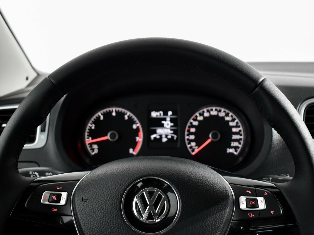 Volkswagen Polo V Рестайлинг, 2017 Фото №14