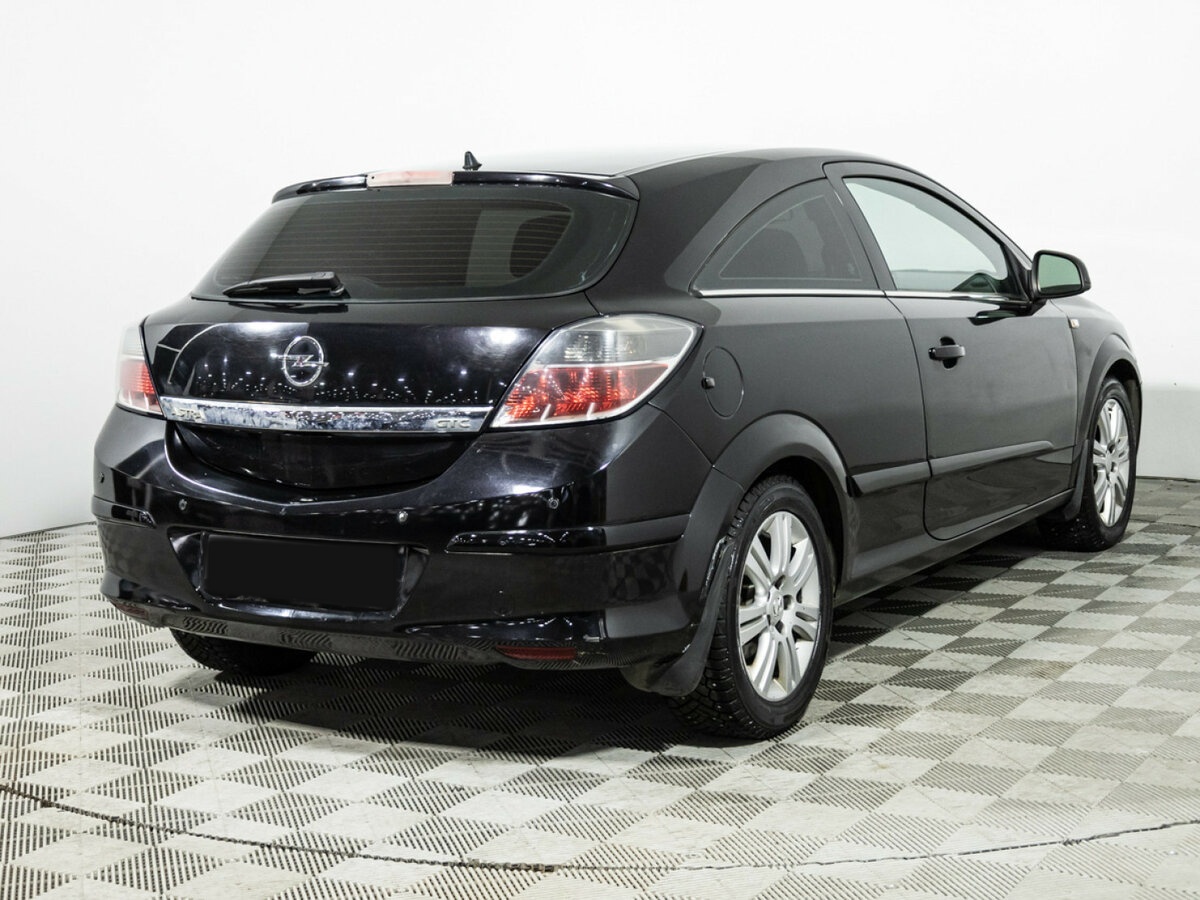 Opel Astra GTC H Рестайлинг, 2010 Фото №5