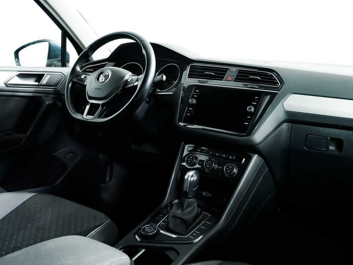 Volkswagen Tiguan, 2020 Фото №9
