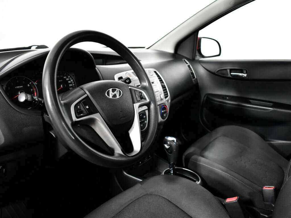 Hyundai i20, 2009 Фото №13