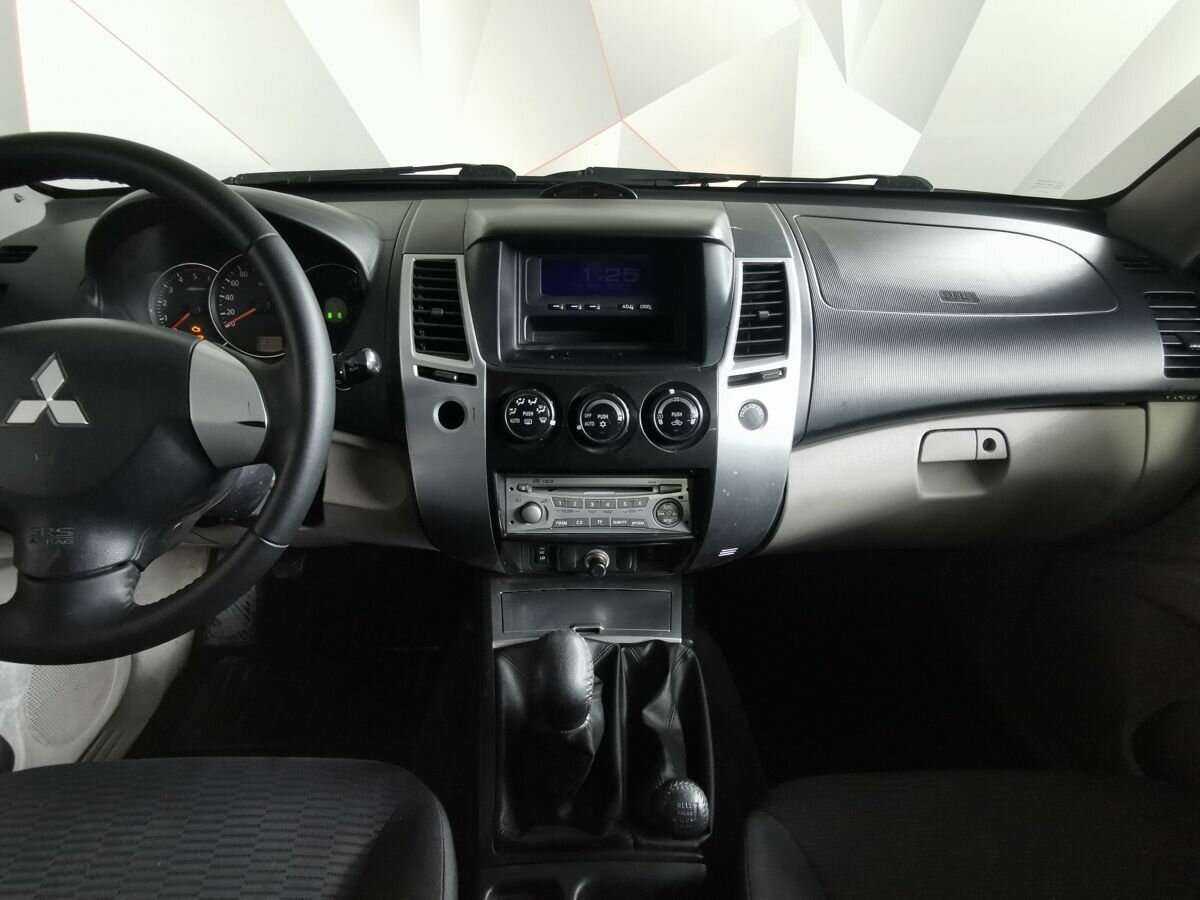 Mitsubishi Pajero Sport, 2008 Фото №11