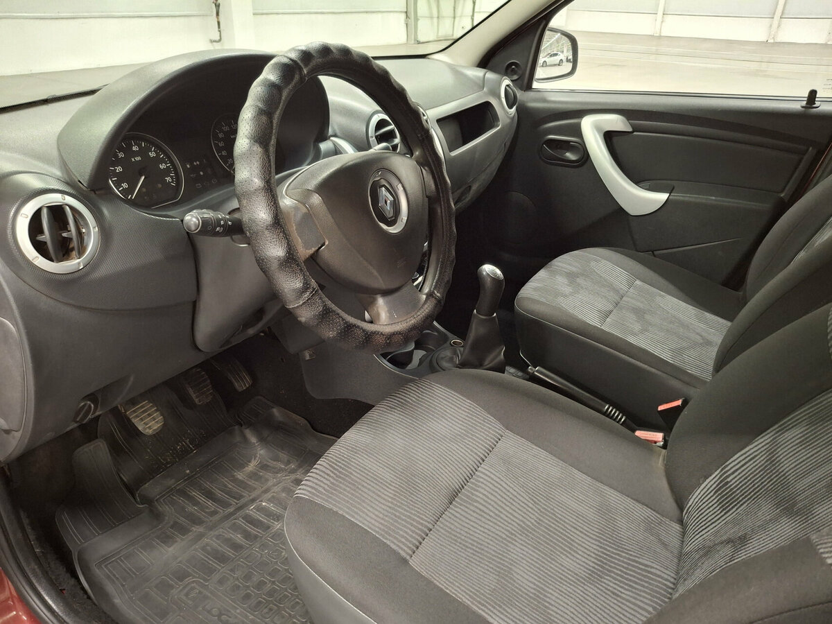 Renault Logan I Рестайлинг, 2012 Фото №16