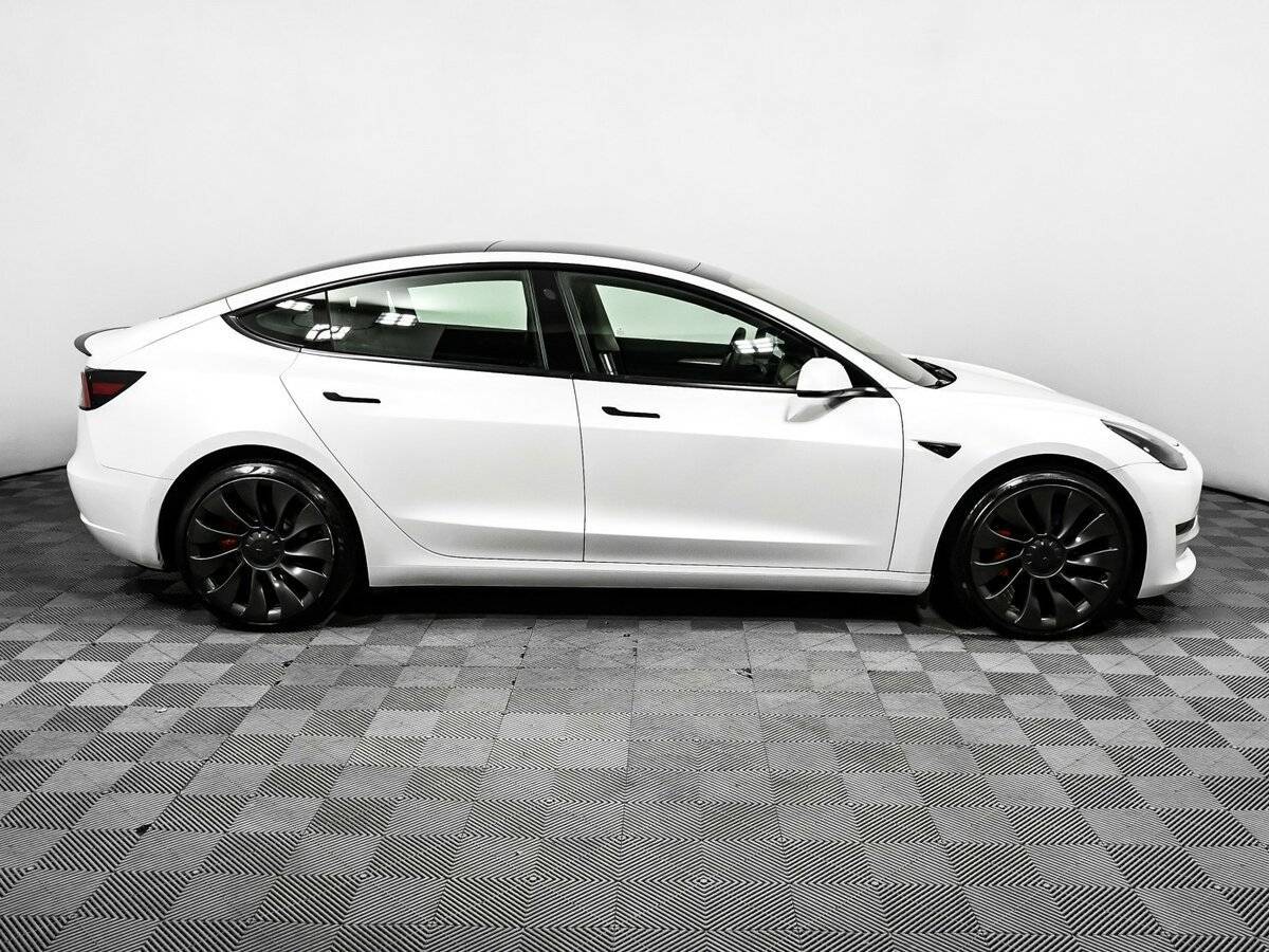 Tesla Model 3 Performance, 2021 Фото №4