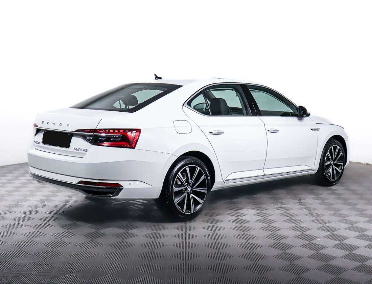 Skoda Superb, 2023 Фото №4