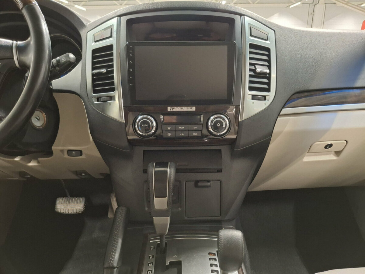Mitsubishi Pajero IV Рестайлинг 2, 2020 Фото №15