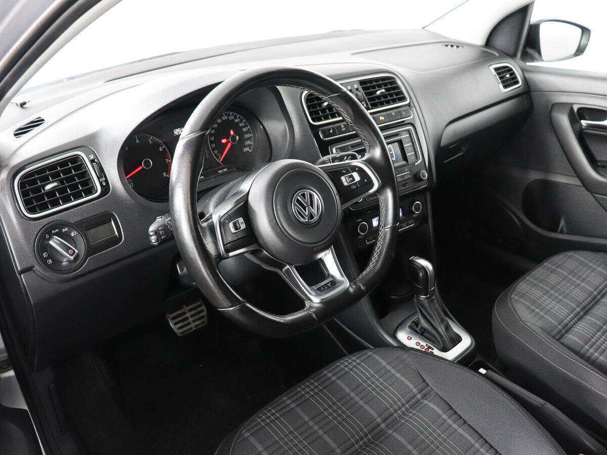 Volkswagen Polo, 2017 Фото №8