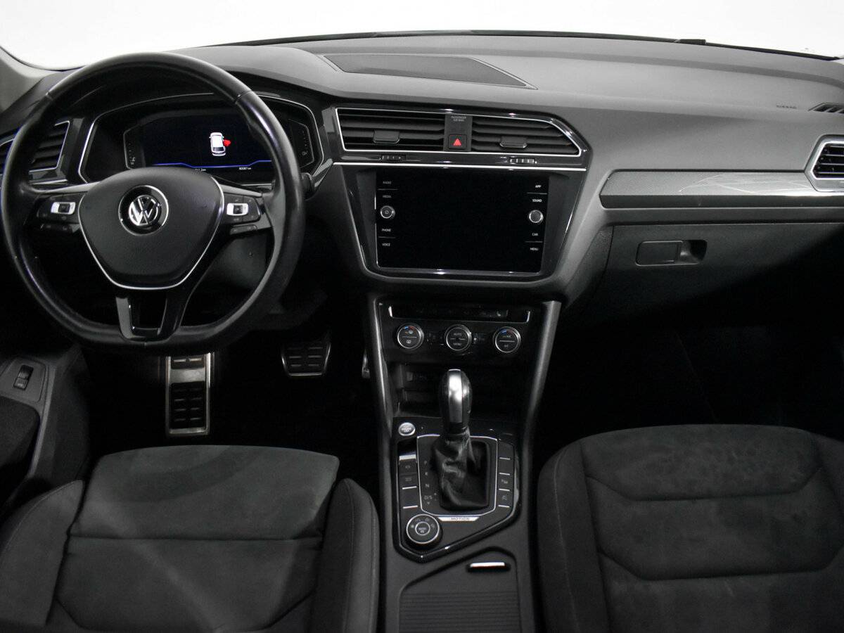 Volkswagen Tiguan II, 2020 Фото №12