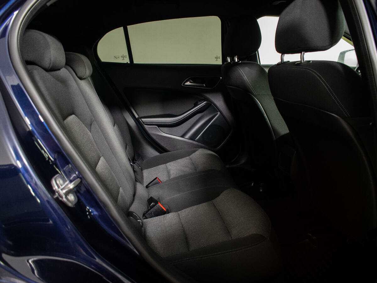 Mercedes-Benz GLA 200, 2018 Фото №8