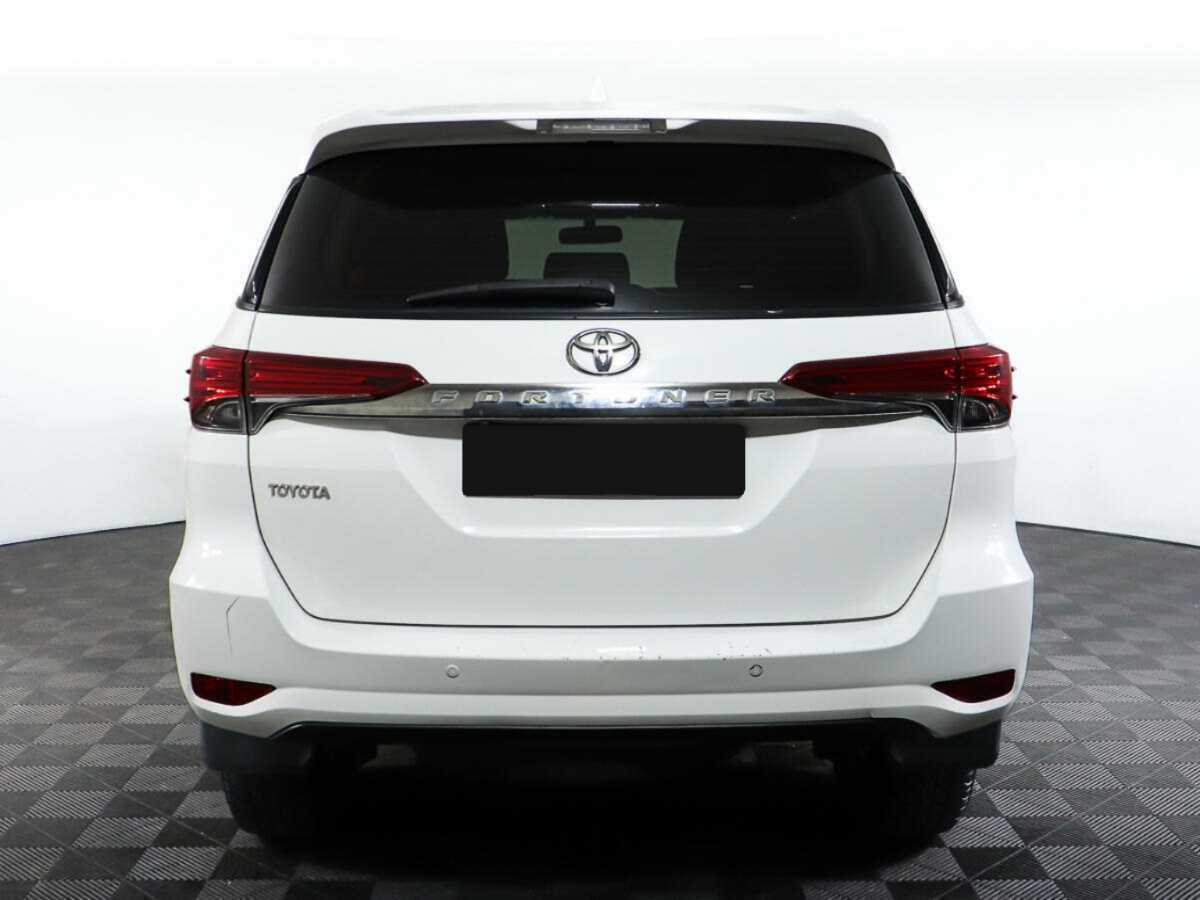 Toyota Fortuner, 2017 Фото №5