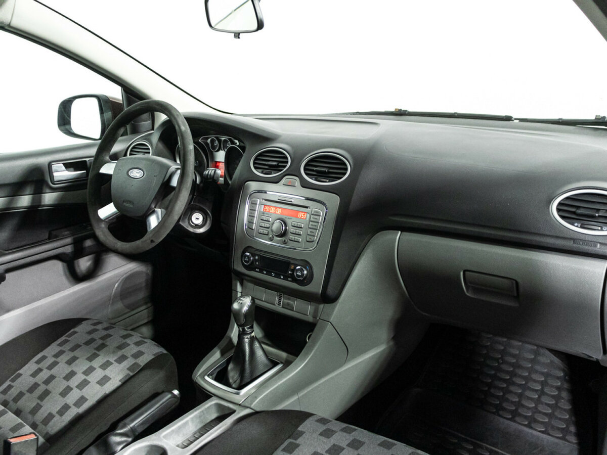 Ford Focus II Рестайлинг, 2008 Фото №9