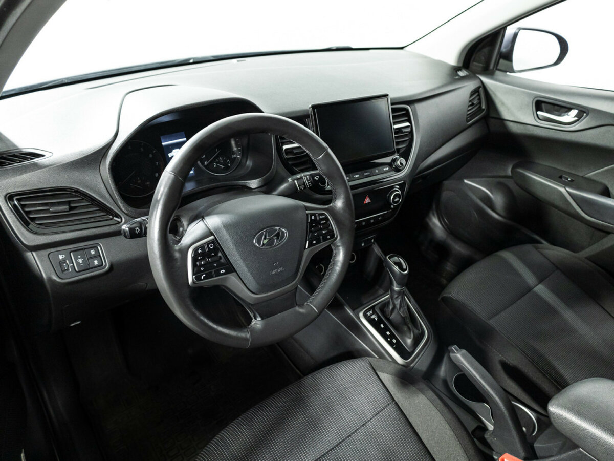 Hyundai Solaris II Рестайлинг, 2021 Фото №11