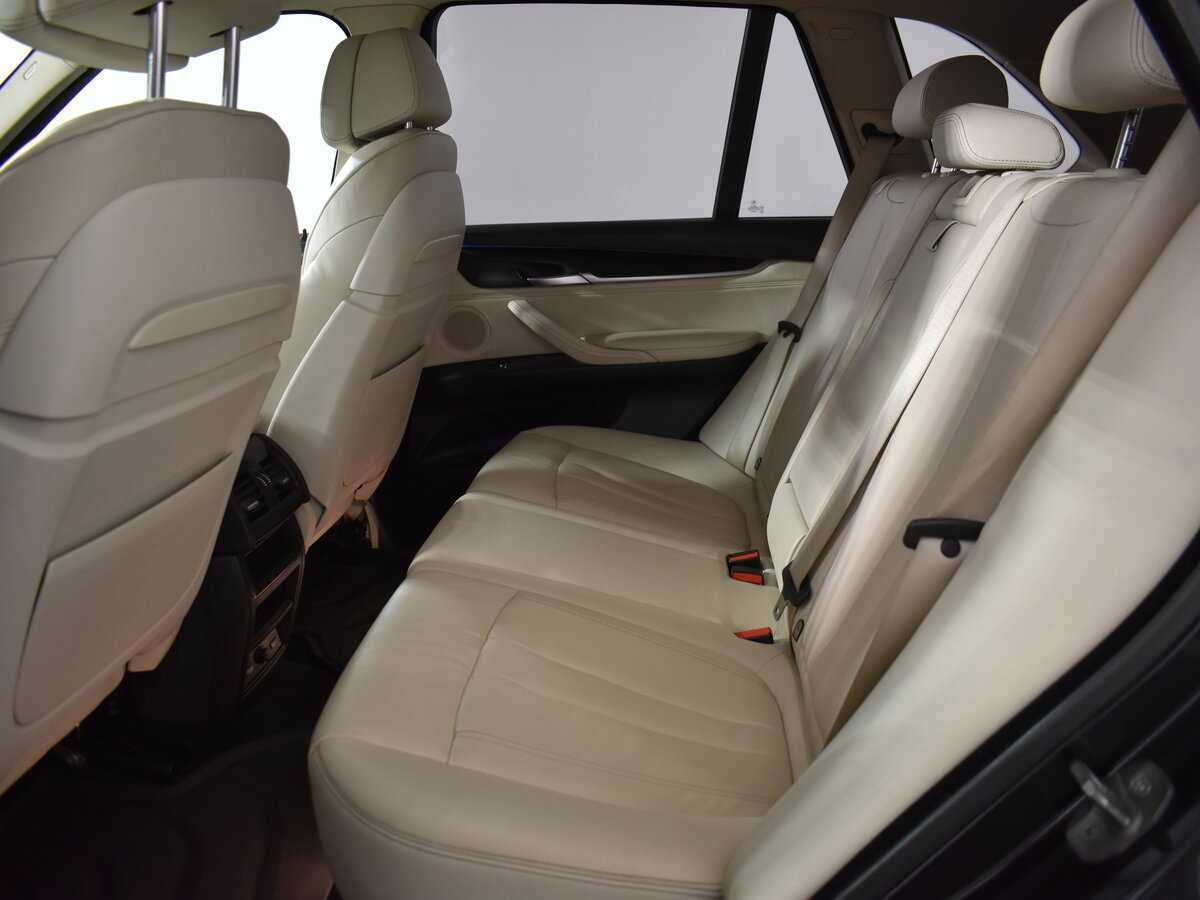 BMW X5 50i, 2013 Фото №8