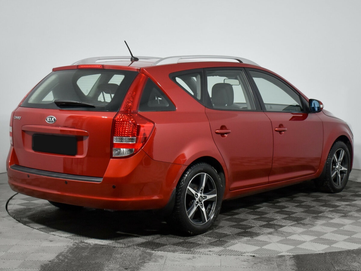 Kia Ceed I Рестайлинг, 2011 Фото №5