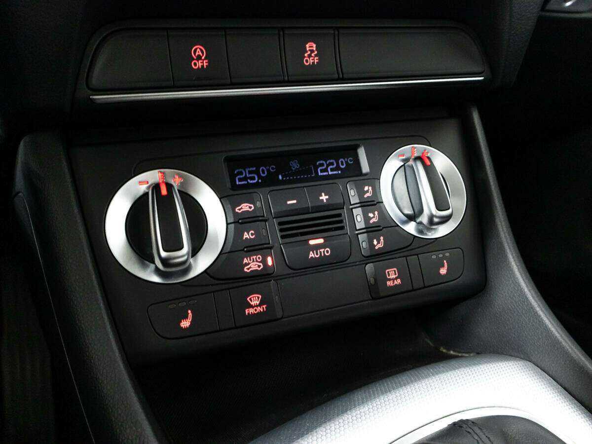 Audi Q3, 2013 Фото №15