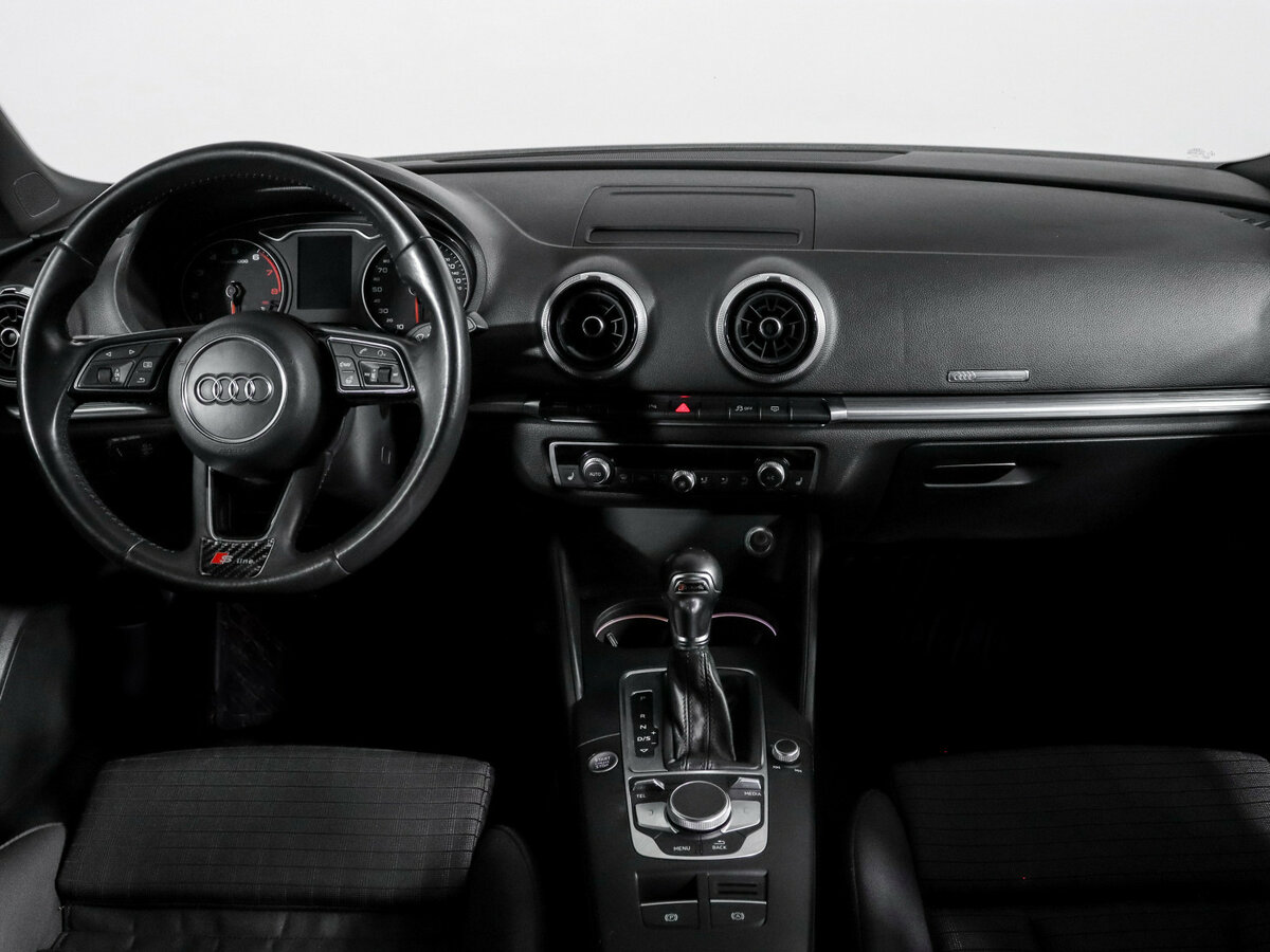 Audi A3 III (8V) Рестайлинг, 2018 Фото №11