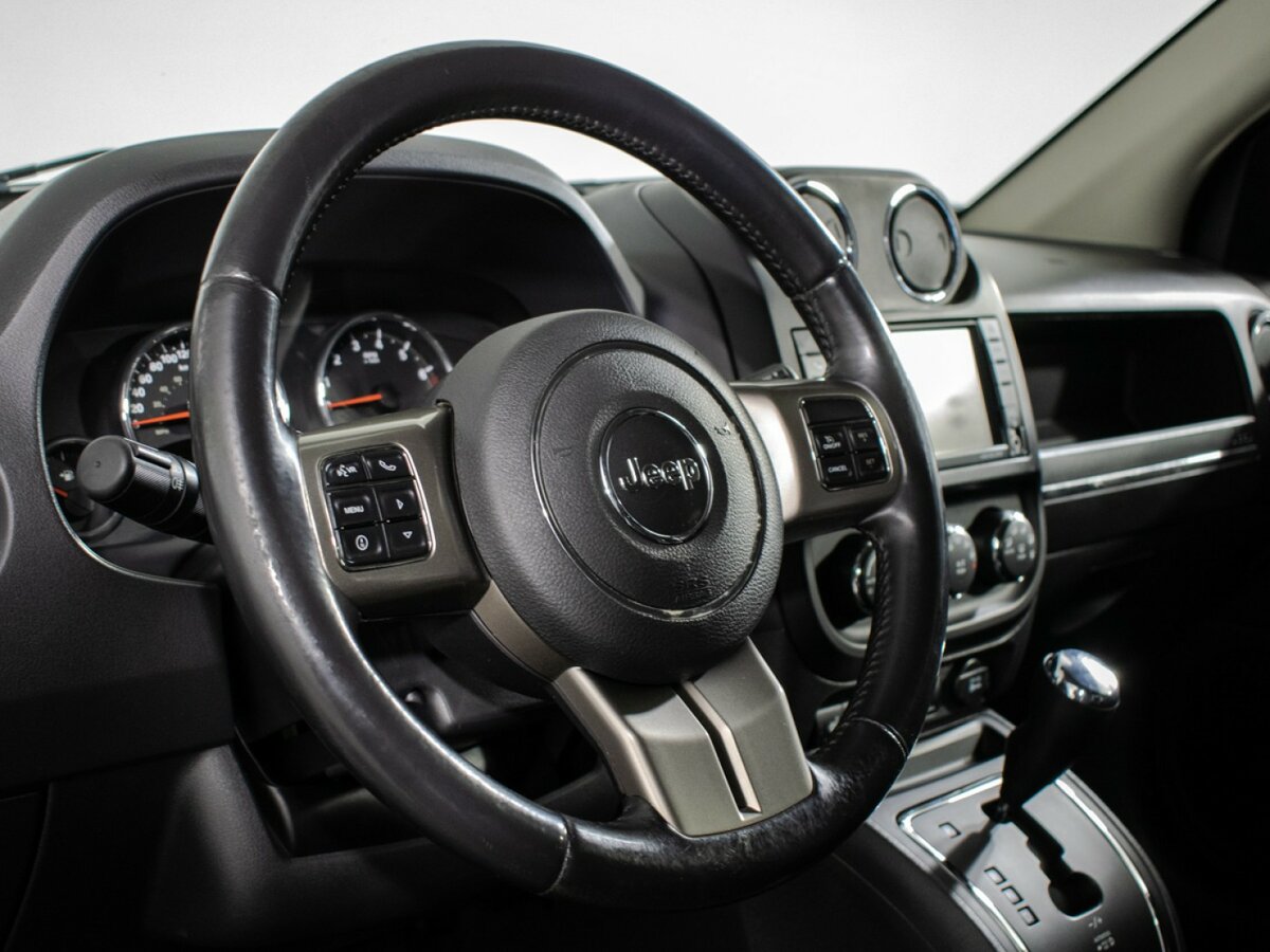Jeep Compass I Рестайлинг, 2012 Фото №13