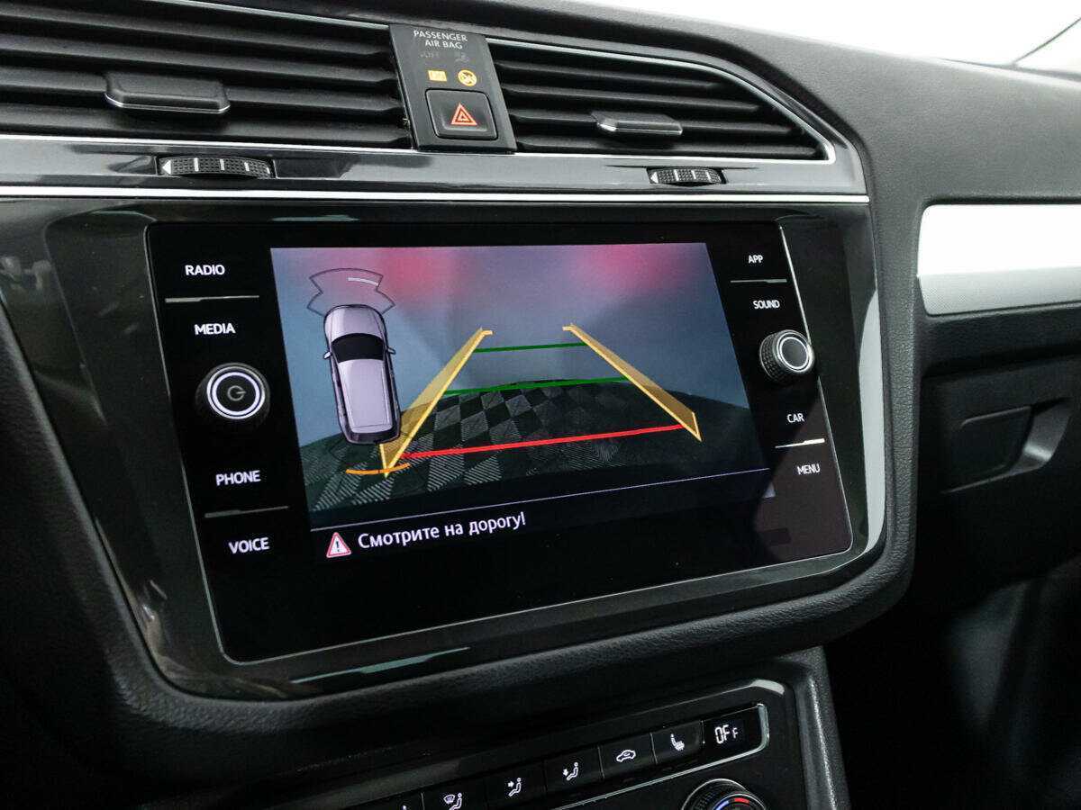 Volkswagen Tiguan, 2019 Фото №15