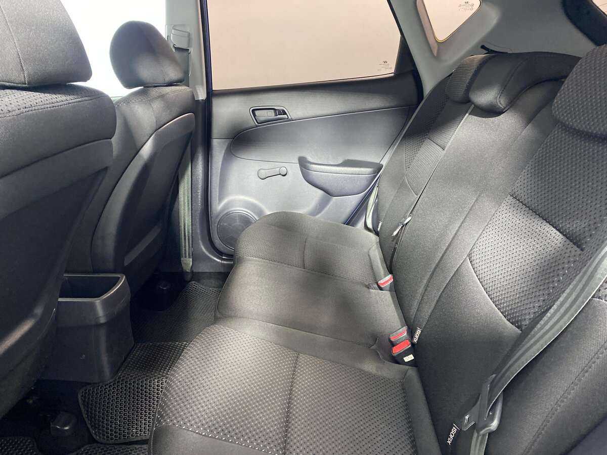 Hyundai i30, 2010 Фото №7