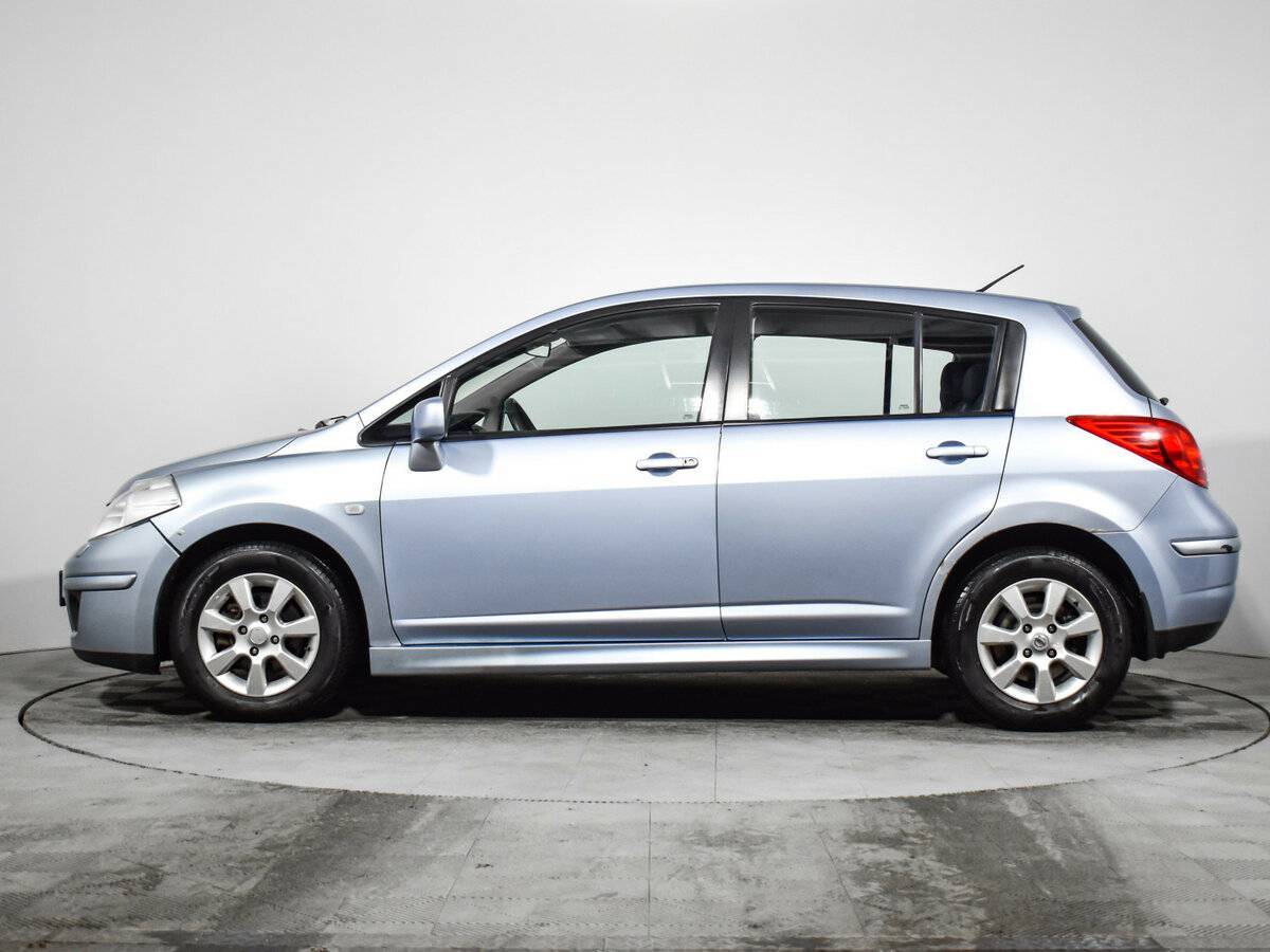 Nissan Tiida, 2010 Фото №8