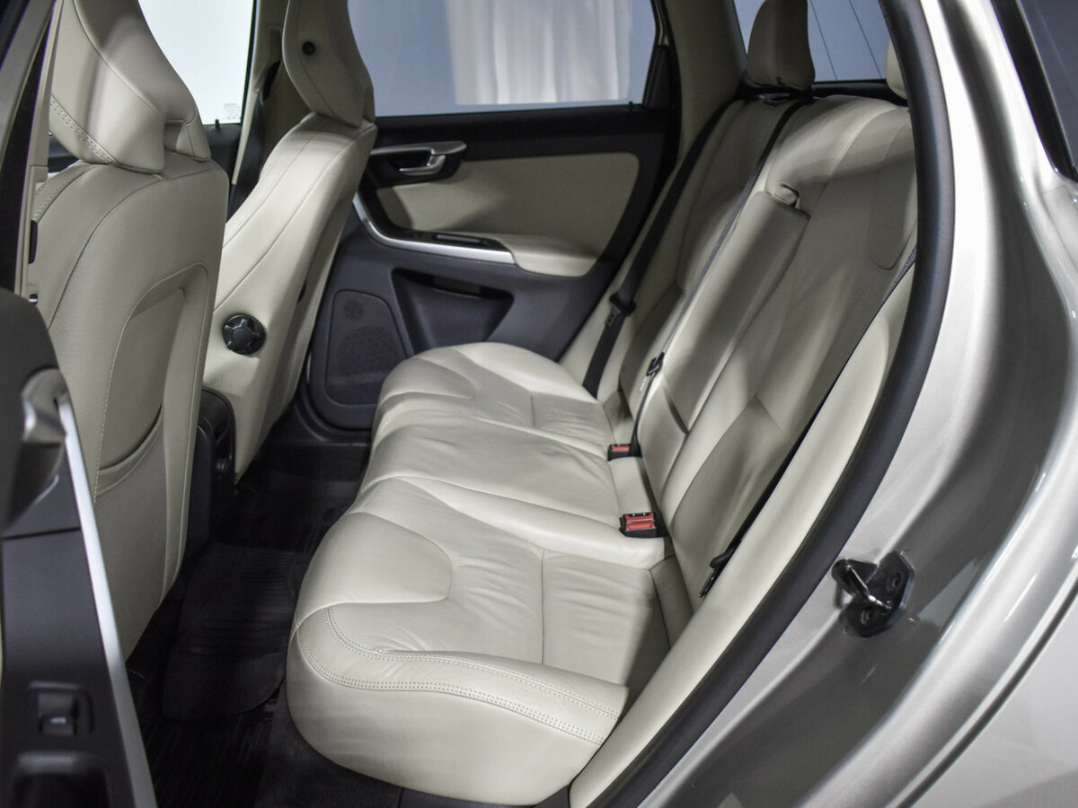 Volvo XC60 I, 2011 Фото №11