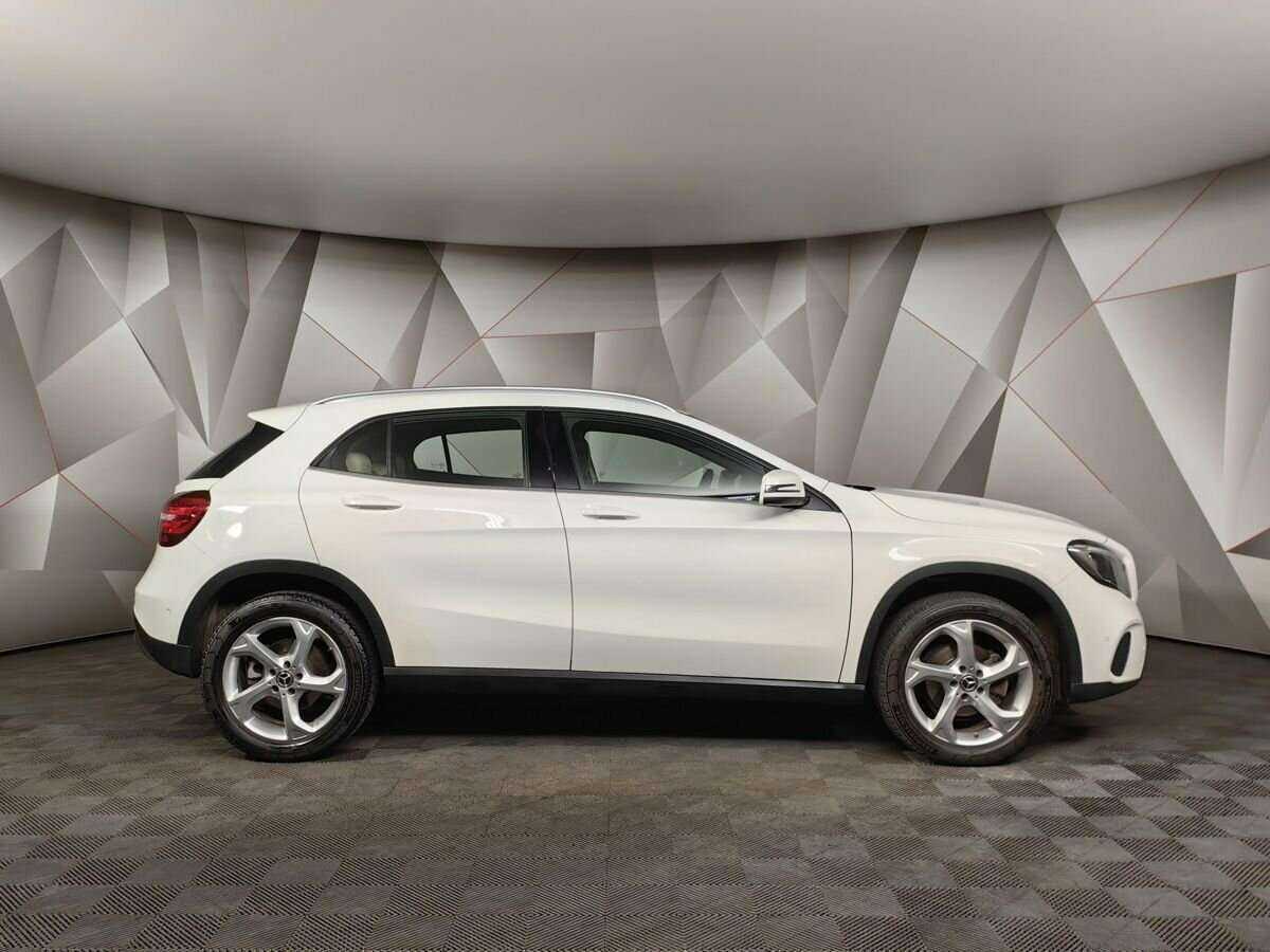 Mercedes-Benz GLA 200, 2019 Фото №6