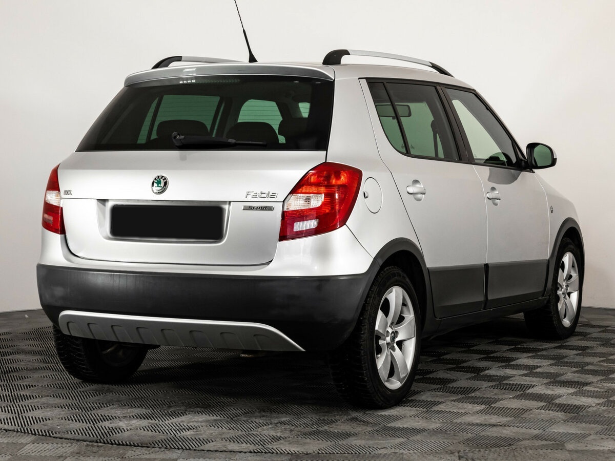 Skoda Fabia Scout II Рестайлинг, 2011 Фото №4