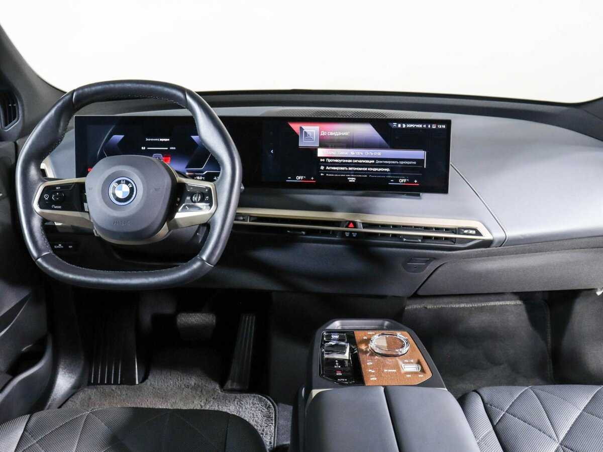 BMW iX xDrive50, 2022 Фото №7