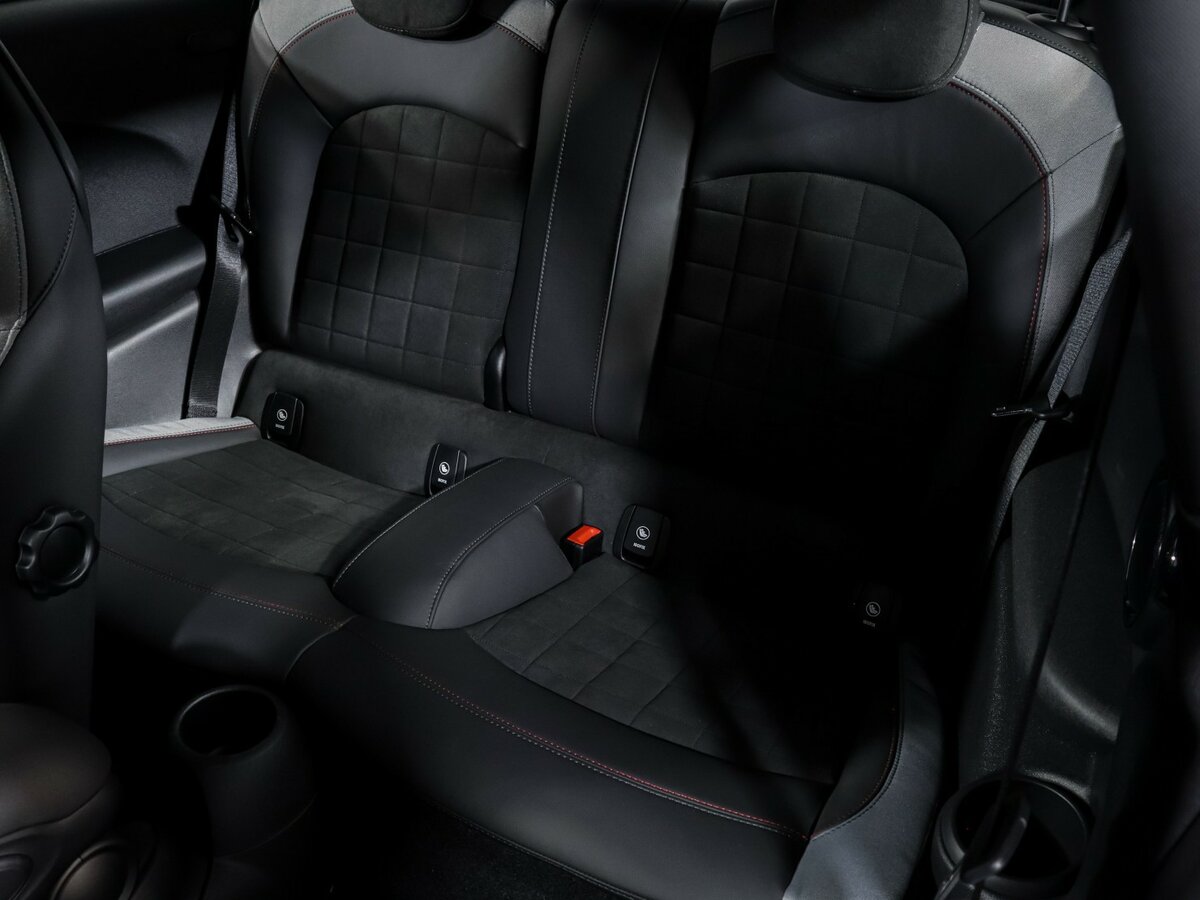 Mini Hatch JCW III (F55/F56) Рестайлинг, 2019 Фото №8