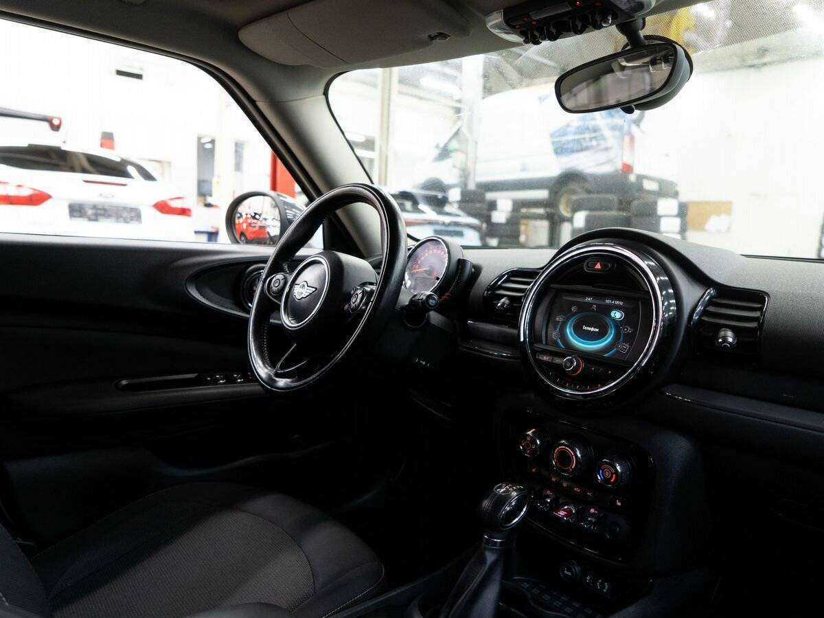 Mini Clubman Cooper, 2016 Фото №17