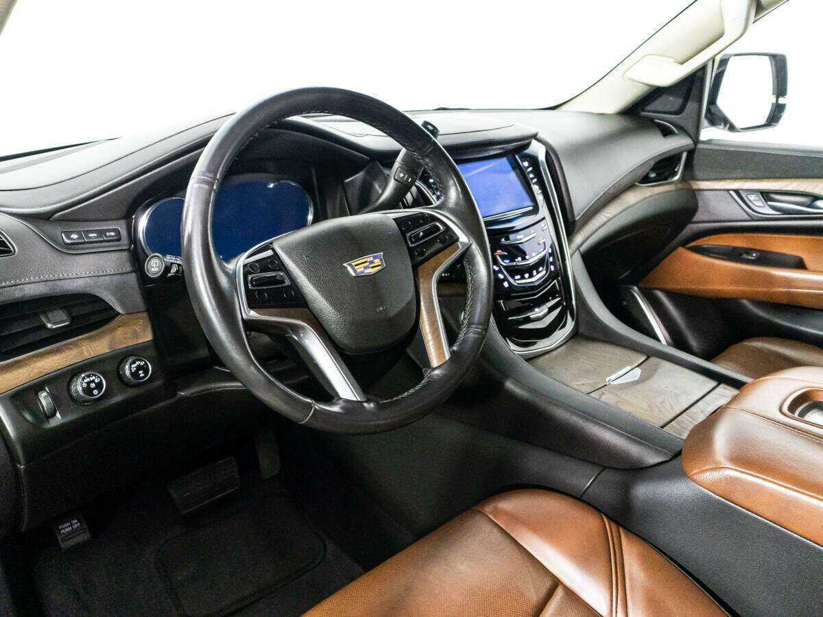 Cadillac Escalade, 2018 Фото №11
