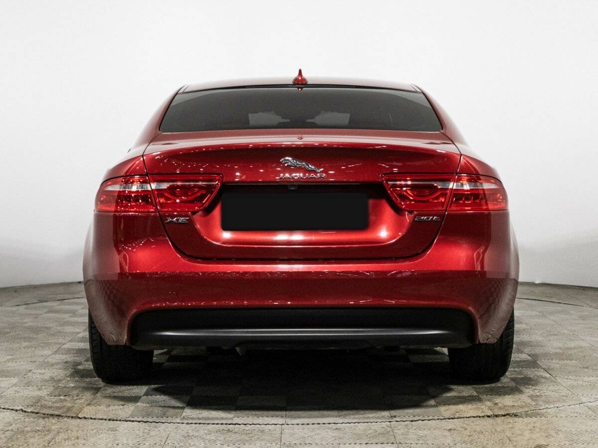 Jaguar XE, 2016 Фото №6