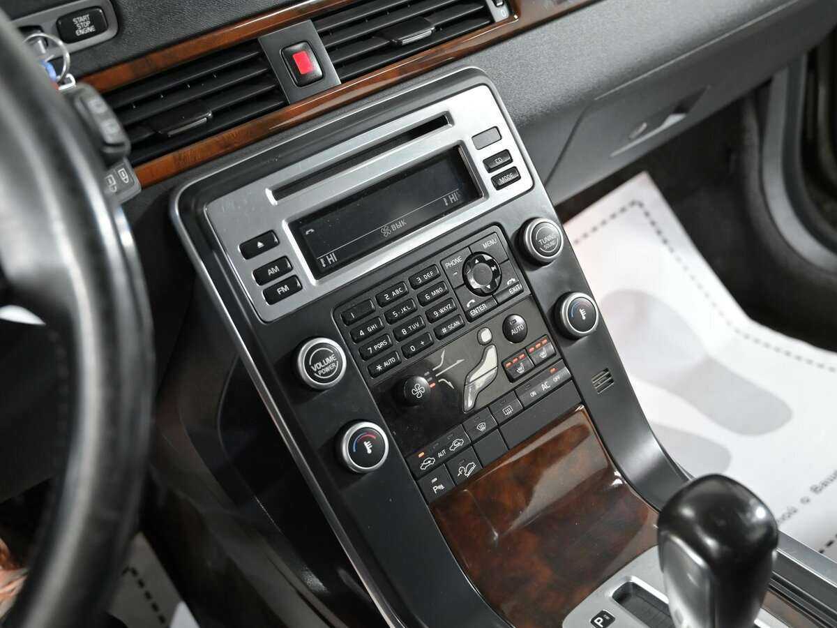 Volvo XC70, 2010 Фото №7