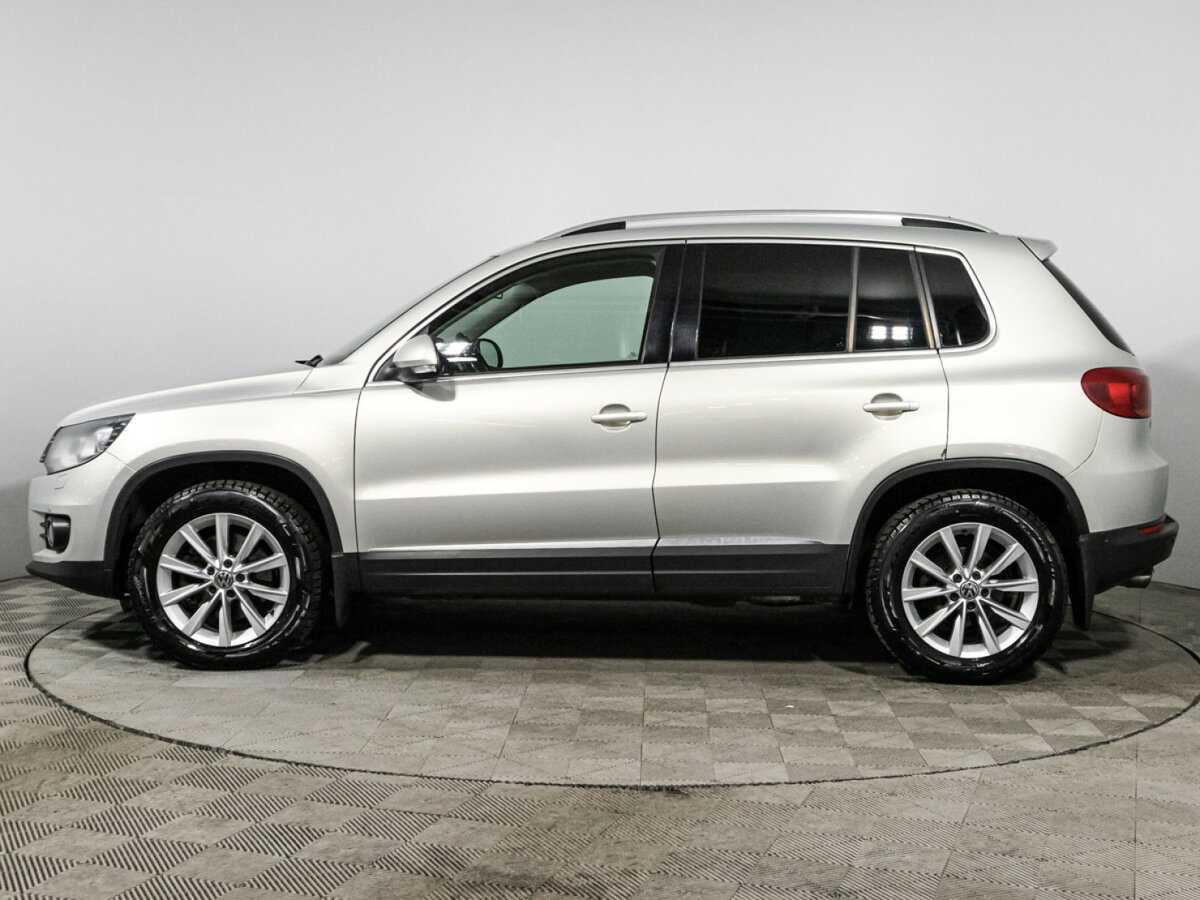 Volkswagen Tiguan, 2011 Фото №8