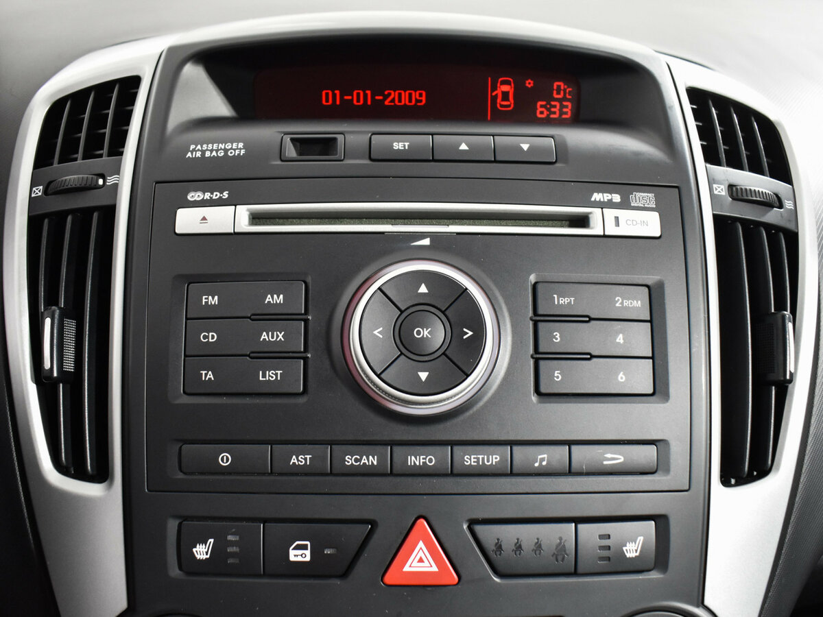 Kia Ceed I Рестайлинг, 2011 Фото №17