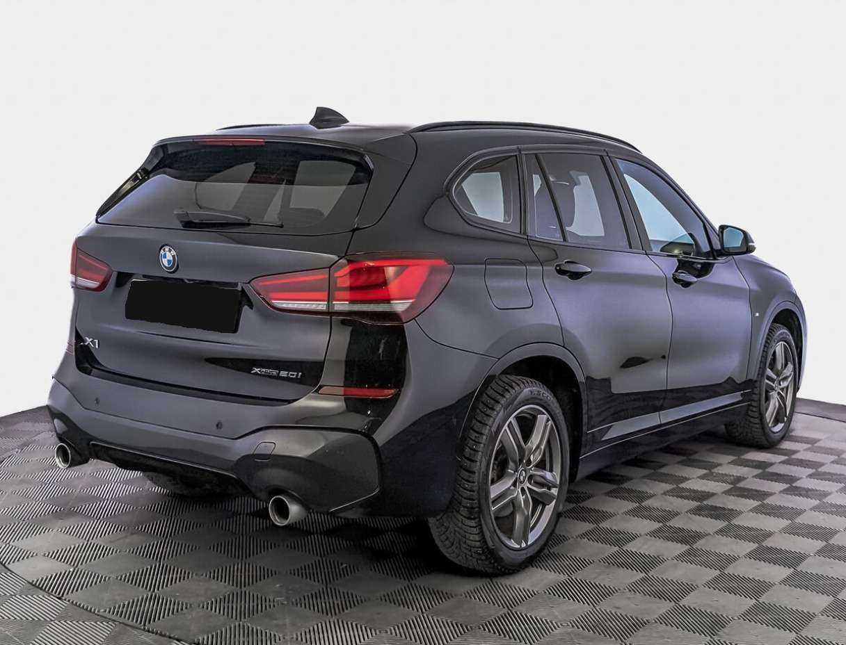 BMW X1 20i xDrive, 2020 Фото №5