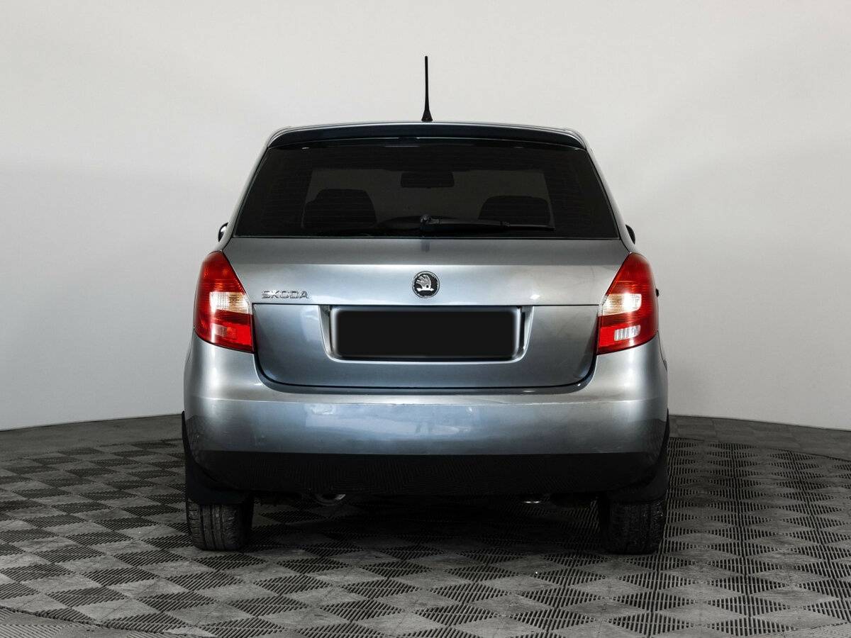 Skoda Fabia II Рестайлинг, 2013 Фото №6