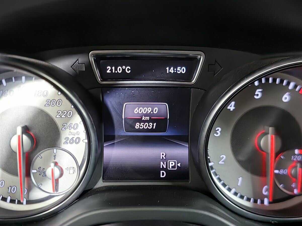 Mercedes-Benz GLA 250, 2014 Фото №17