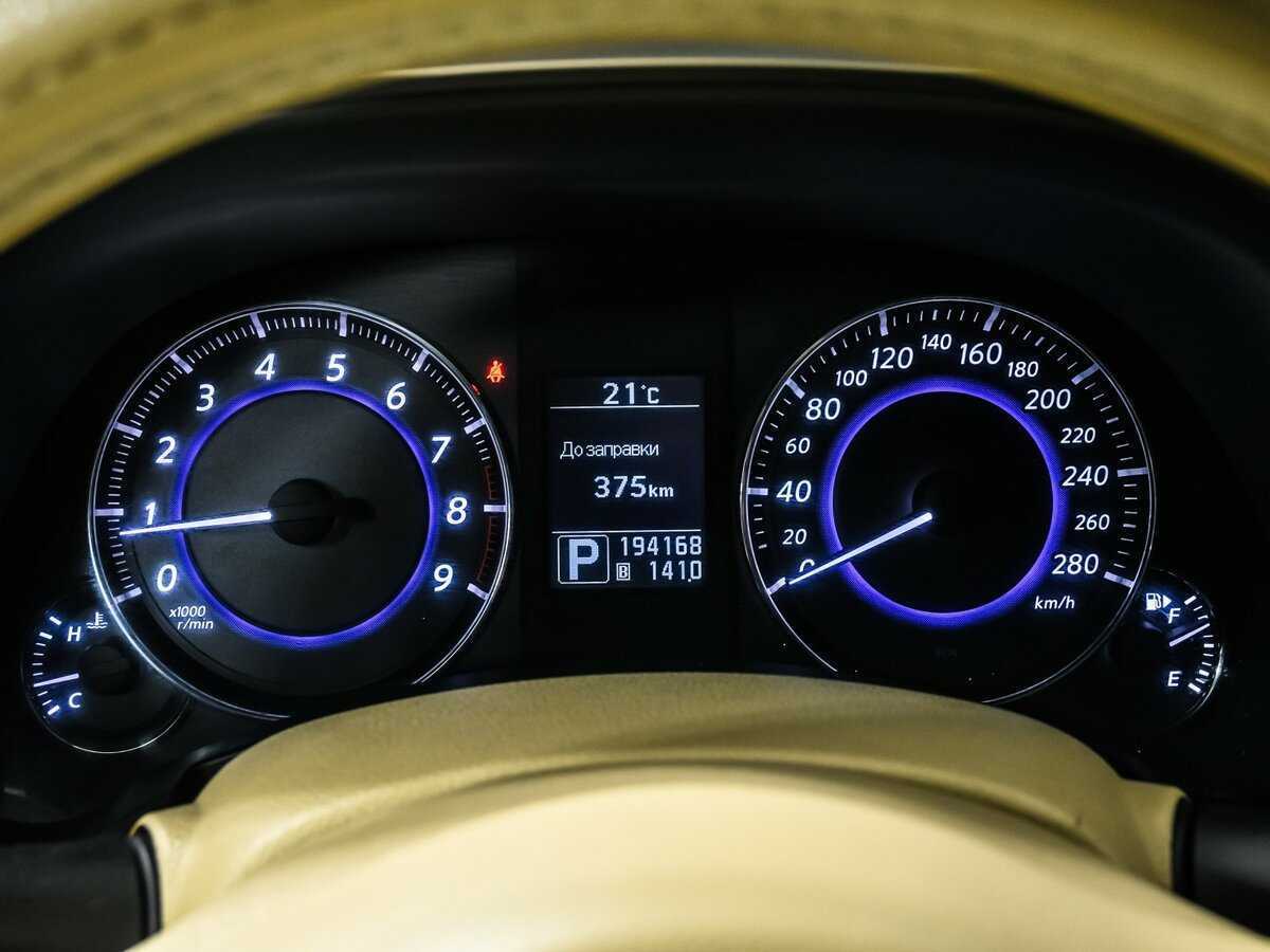 Infiniti FX37, 2011 Фото №10