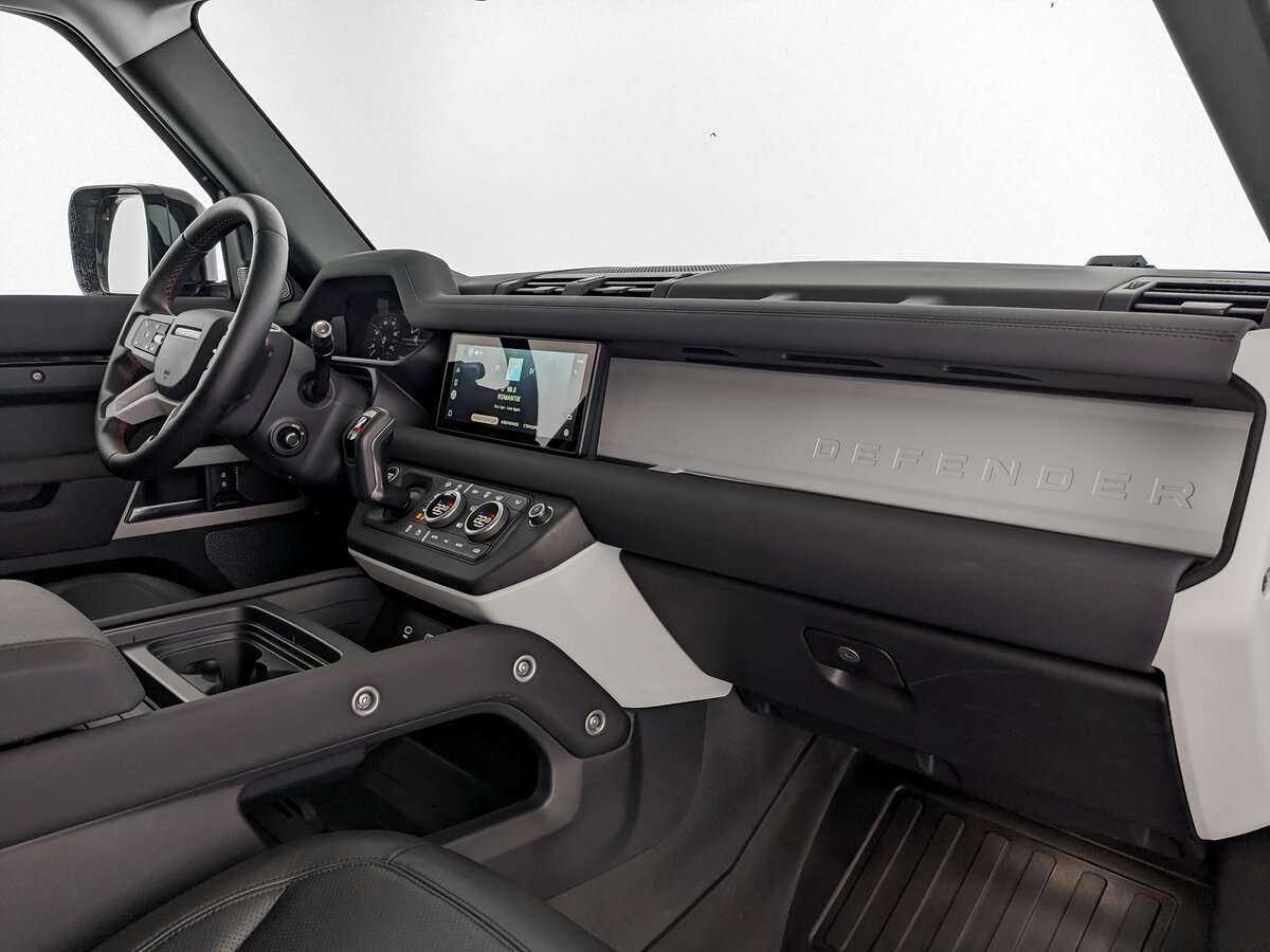 Land Rover Defender 110, 2021 Фото №8