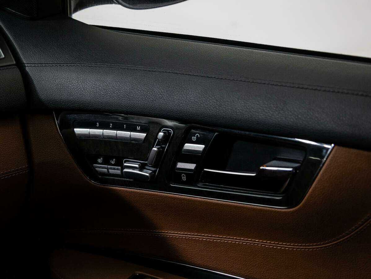 Mercedes-Benz CL-Класс 500, 2008 Фото №15