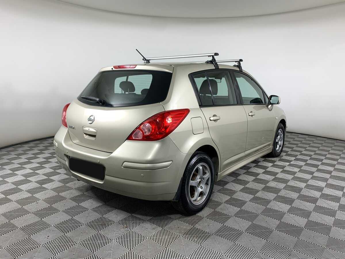 Nissan Tiida, 2010 Фото №5