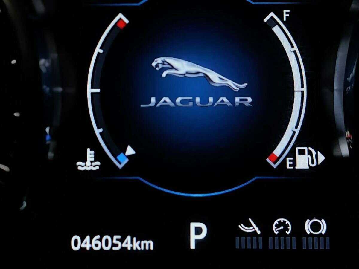 Jaguar F-Pace, 2018 Фото №17