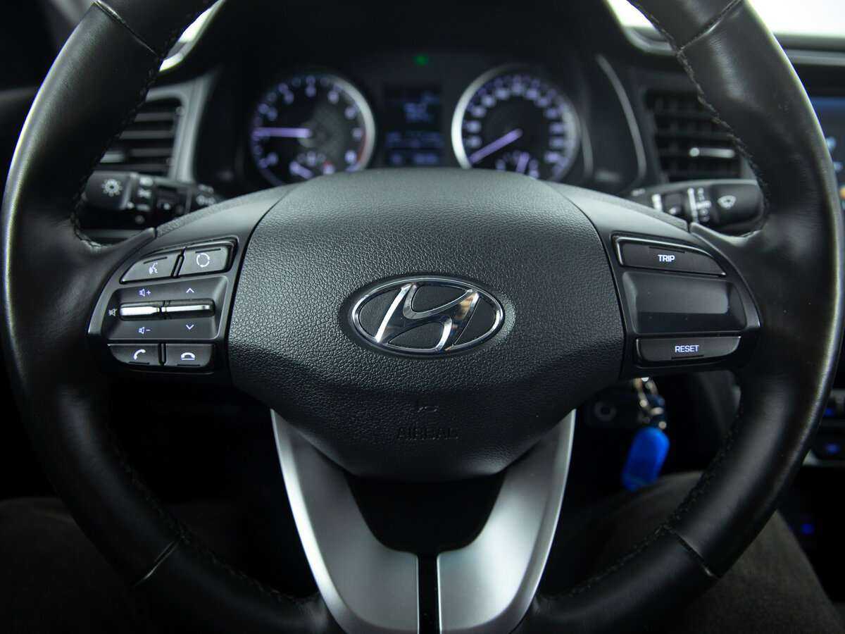 Hyundai Elantra, 2020 Фото №12