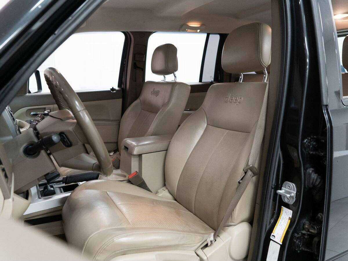 Jeep Cherokee, 2010 Фото №6
