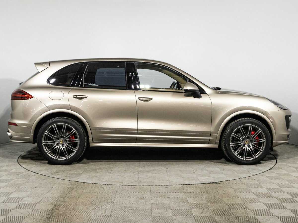 Porsche Cayenne Turbo, 2015 Фото №4