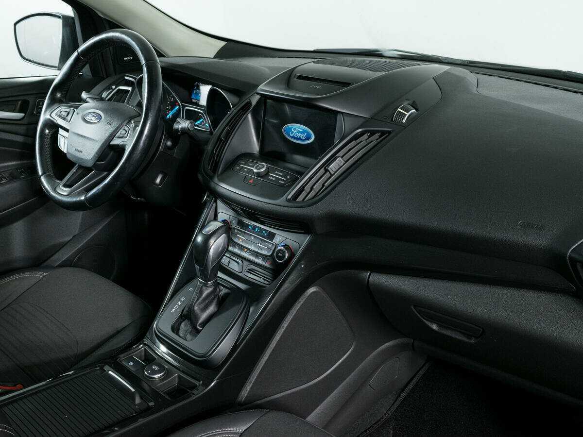 Ford Kuga, 2017 Фото №8